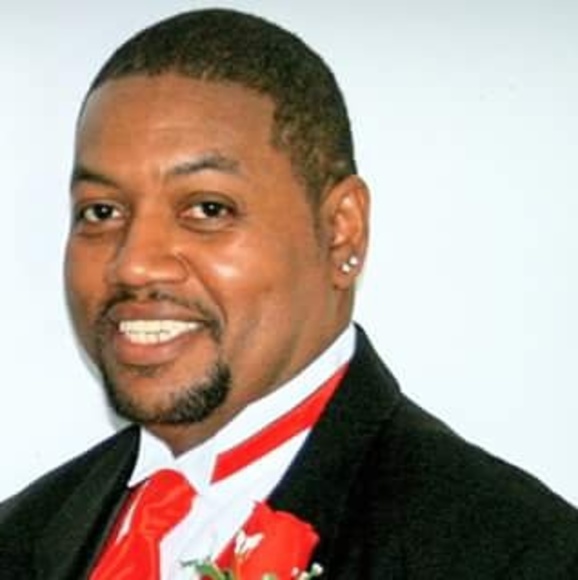 Meet your Posher, George - Picture 1 of 1